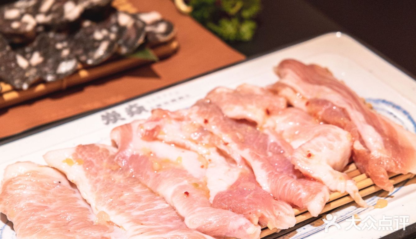 广州地道炭火烤肉，借机熏烤一下浪漫情人节