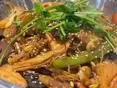-红渡小香·牛肉麻辣香锅(车站南路店)
