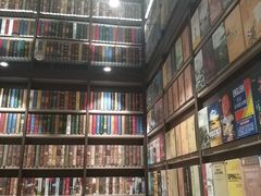 -钟书阁(群光广场店)