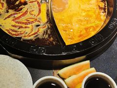 -周周有辣火锅馆(玖耀里店)