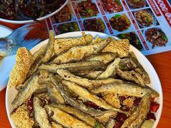 -丹水桥地锅鱼·翘嘴鲌·地方特色全鱼宴(丹江口大坝店)