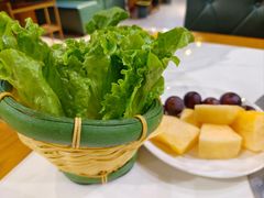 -周记潮汕牛肉·小龙虾烧烤(九亭金地广场店)