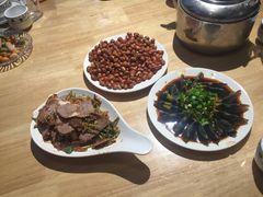 -兔行天下-鸿鹤鲜锅兔(中海国际店)