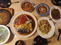 -钟掌勺忘不了地道湘菜(新天地假日广场店)