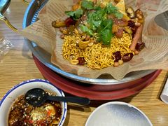 -红渡小香·牛肉麻辣香锅(车站南路店)