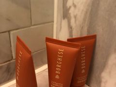 -上海滴水湖皇冠假日酒店