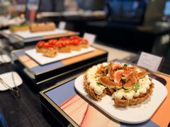 -圣丰索菲特·2 On 988 Café 自助餐厅