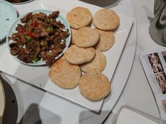 -梅利汴京烤鸭•开封豫菜地标店(东大街店)