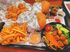 -The Habit Burger Grill 哈比特汉堡(世博店)