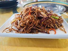 -东方之猪四更烤乳猪(金垦总店)