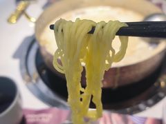 -洪氏嗨捞·广东猪肚鸡·椰子鸡火锅(西咸万象城店)