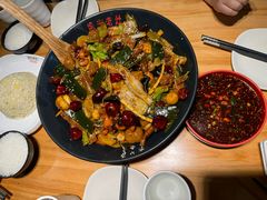 -风光老灶麻辣香锅(大成路翠微百货店)