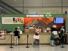 -星巴克(上海虹桥站2A检票口)