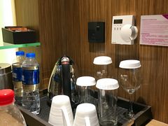 -上海滴水湖皇冠假日酒店