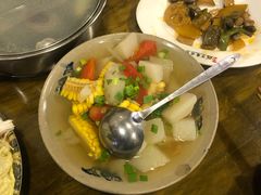 -老鼎万春卤菜(鹭湖宫8区店)