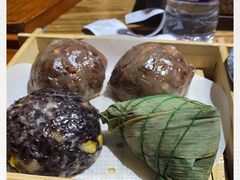 -八月美食小馆(银泰城总店)