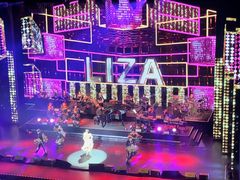 -交通银行前滩31演艺中心