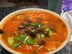 -粉八·云南米线·建水烧烤(常熟路店)