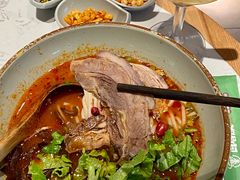 -百春原湖南牛肉粉(百联世纪店)
