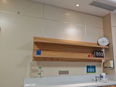 -上海仁爱医院口腔科 · 种植