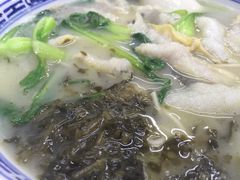 -明呈黄鱼面馆(斜土路店)