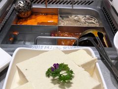 -海底捞火锅鲜切牛肉主题店(长寿路店)