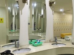 -菲鱼体育恒温游泳馆(中海名城店)