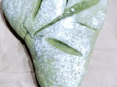抹茶奶酥软欧包-瑞幸咖啡(中洲购物中心店)
