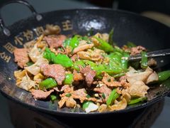 -费大厨辣椒炒肉(高铁吾悦广场店)
