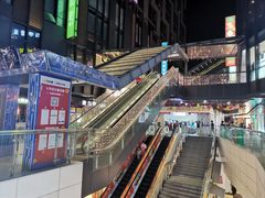-江燕路万科里