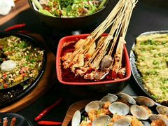 -何师烧烤·香辣蟹·川菜·30年老品牌(太古里旗舰店)