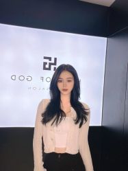 -HG美发设计沙龙