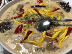 酸菜笋壳鱼-北京厨房(西安SKP店)