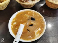 胡辣汤豆腐脑两掺-方中山胡辣汤(成都首店)