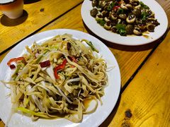 -超越海鲜屋(飞龙物业店)