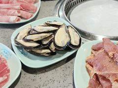 -金滏山烤肉·海鲜·火锅自助餐厅(襄阳万达店)