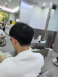 -首脑美发沙龙
