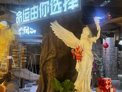 -暴风岛沉浸式体验馆(百联世纪店)