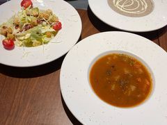 凯撒色拉-Ambra Haus琥珀屋精酿餐厅(宝山店)