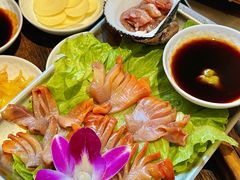 -围炉肉舍•炭烤活鳗•丹东海鲜烤肉(步行街店)