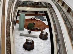 -上海滴水湖皇冠假日酒店