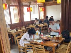 大堂-阿婆情腊排骨火锅(古城旗舰店)