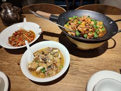 -聚鑫朋酸菜肥肠(文艺路口店)