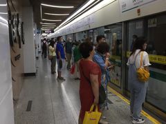 -汉中路(地铁站)