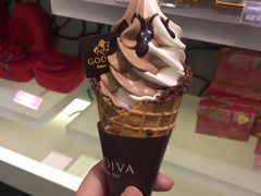 巧克力软冰淇淋-GODIVA(港汇恒隆广场)