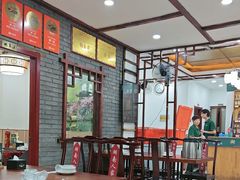 -湖南人家湘菜馆(镇江路店)