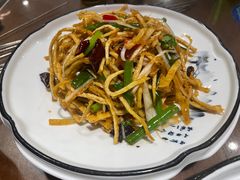 京葱豆腐丝-老兰家传统烧烤炒菜泡馍(小南门店)