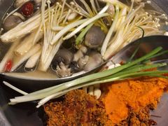 -沸炉重庆老火锅(军事博物馆店)