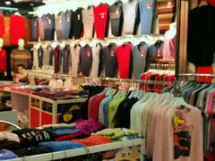 -友谊服饰商场(名品商厦店)