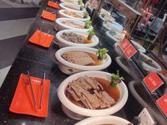 -四海一家自助餐(益田假日广场店)